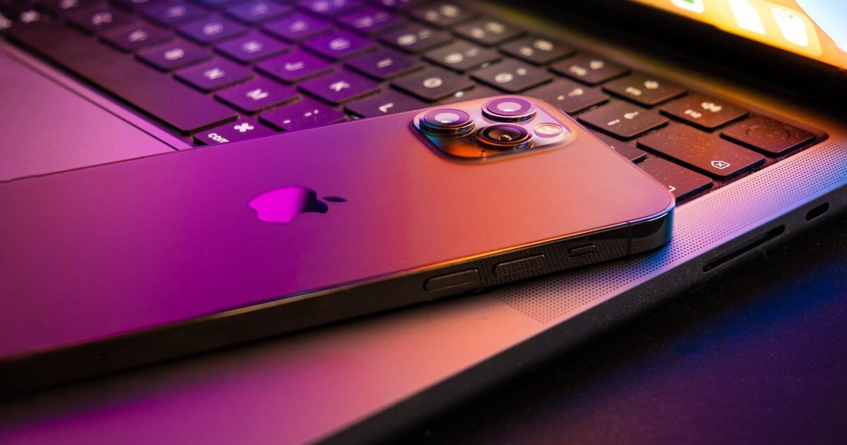Master iPhone & Macbook Continuity: Boost Productivity Now!
