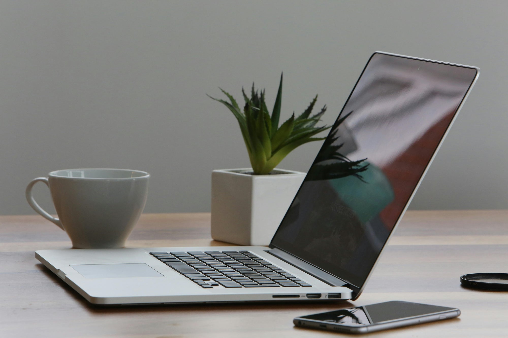 Data Security on the Go: Shield Your iPhone & MacBook (Essential Tips)