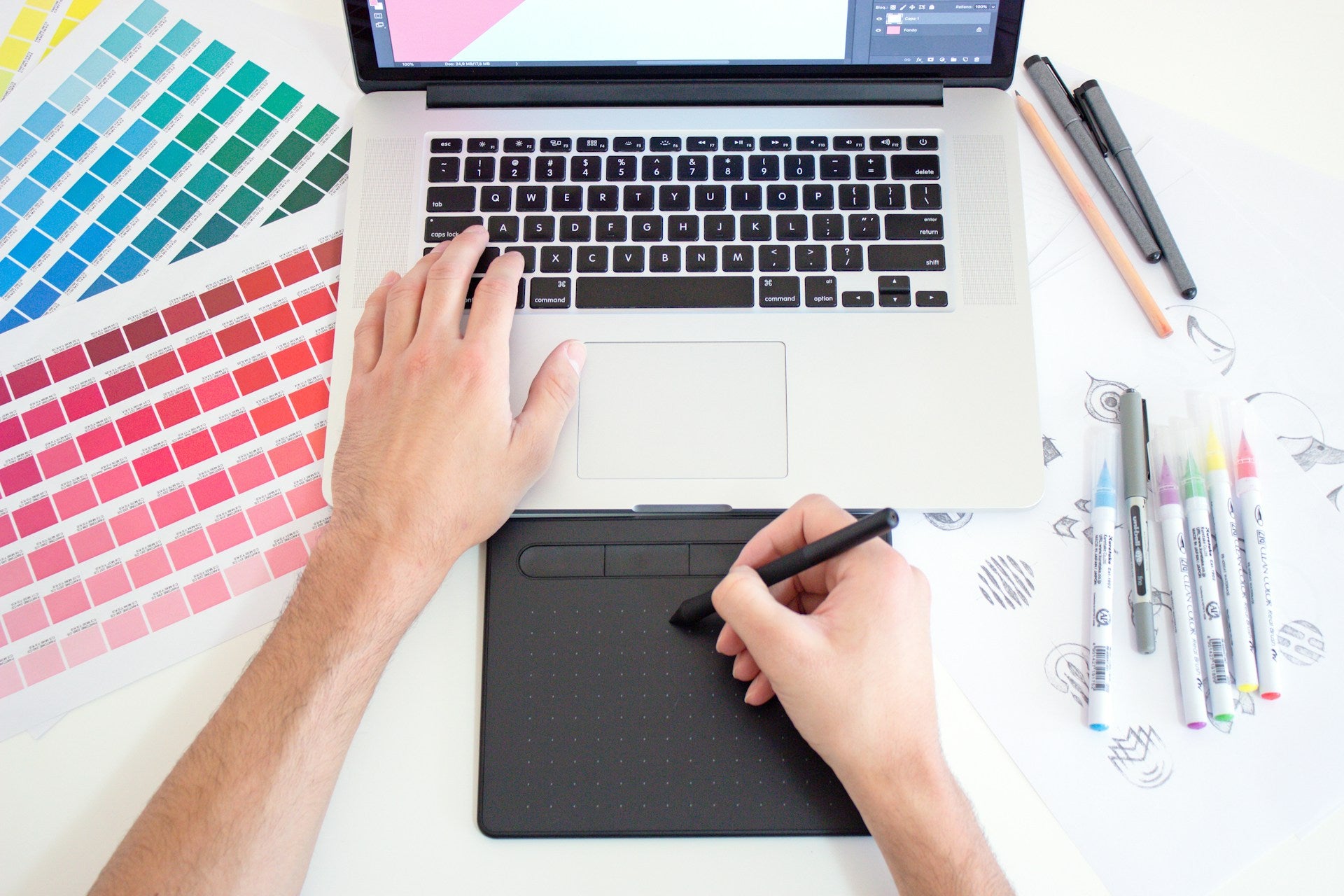 Choosing the Right Refurbished MacBook for Graphic Designers and Photographers