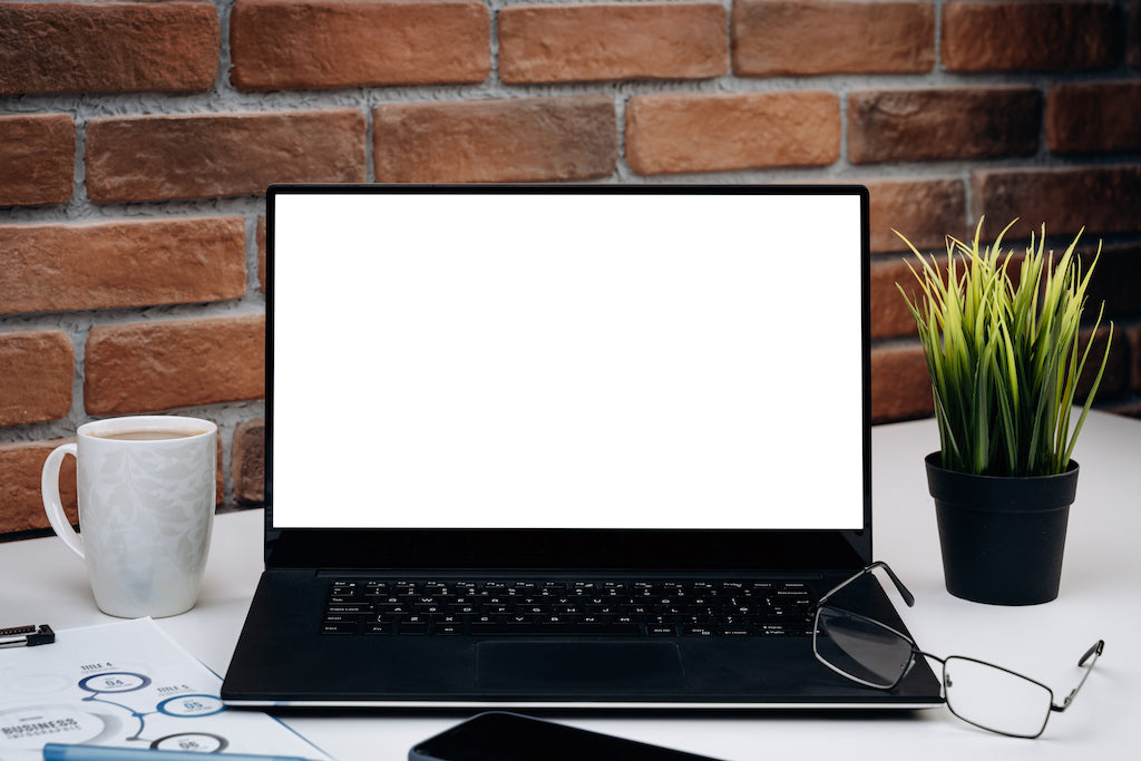 Mac OS vs Windows: Which is Better for Students?