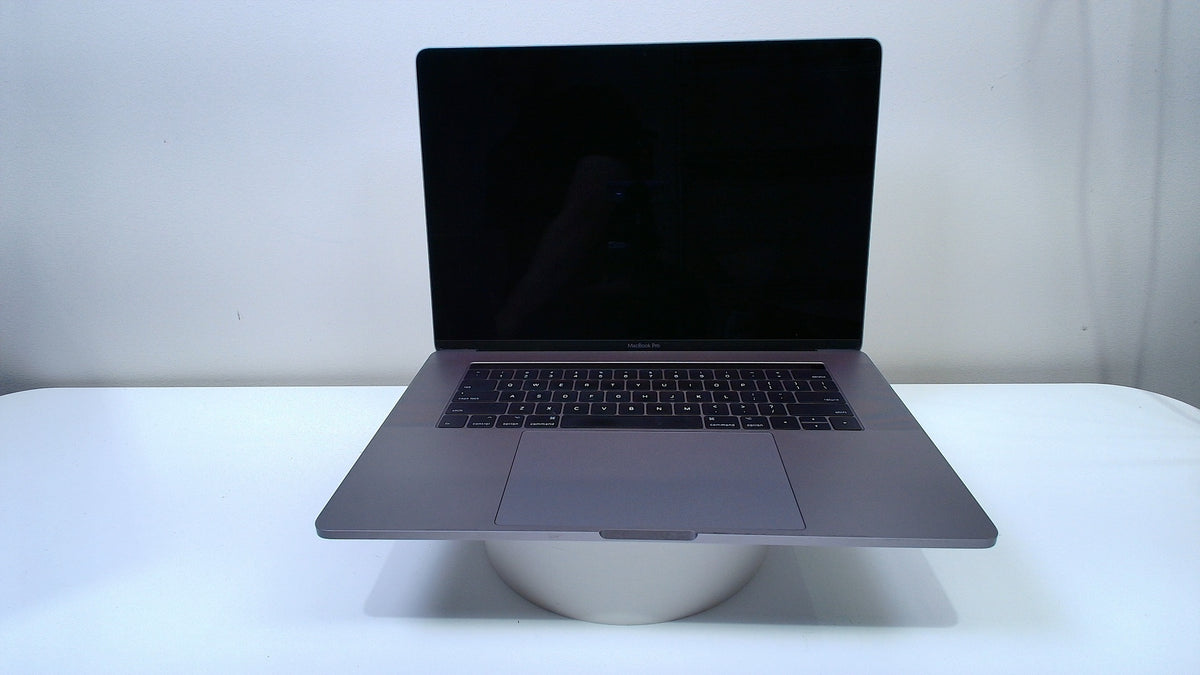 MacBook Pro 15 inch Touchbar 2017 (Read Description)
