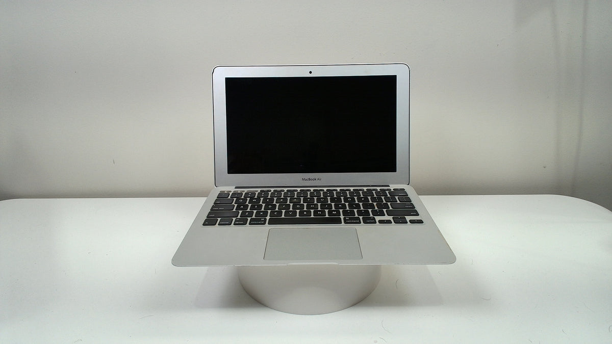 MacBook Air 11 inch 2015 (Read Description)