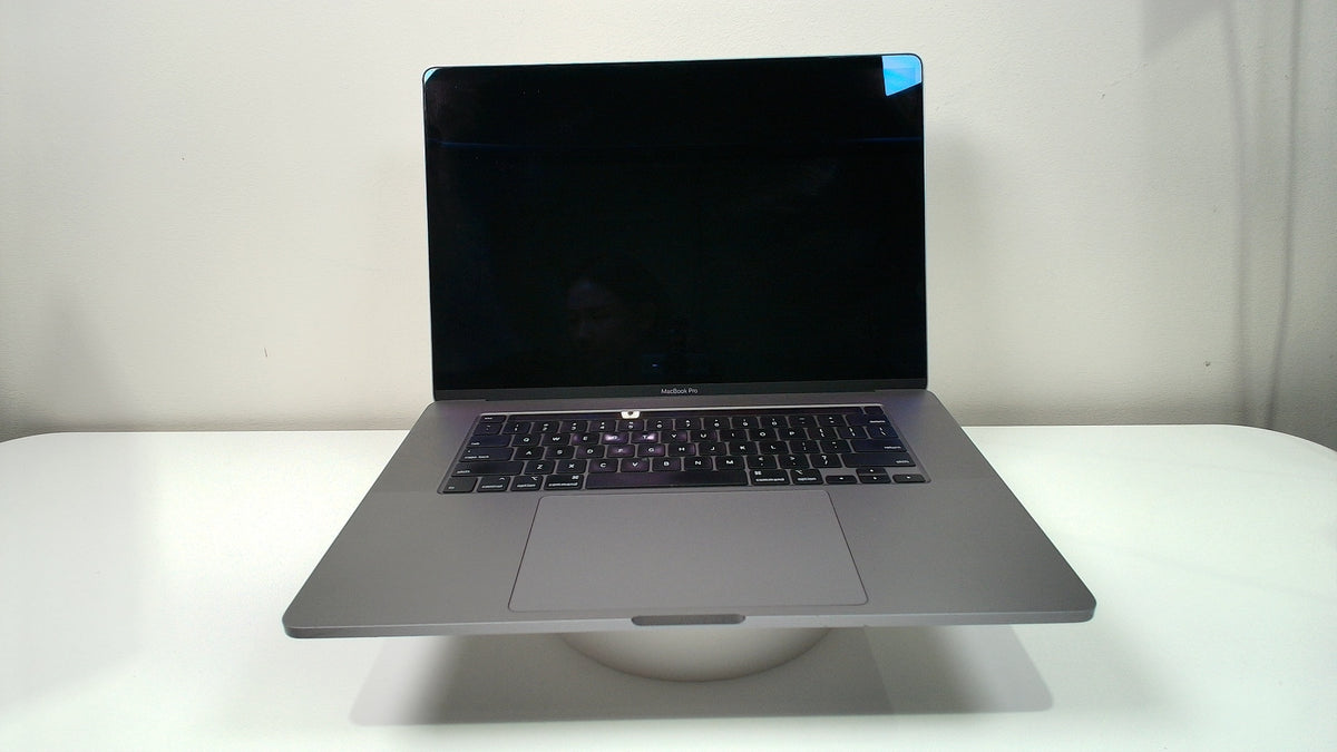 MacBook Pro (16-inch, 2019) (Read Description)