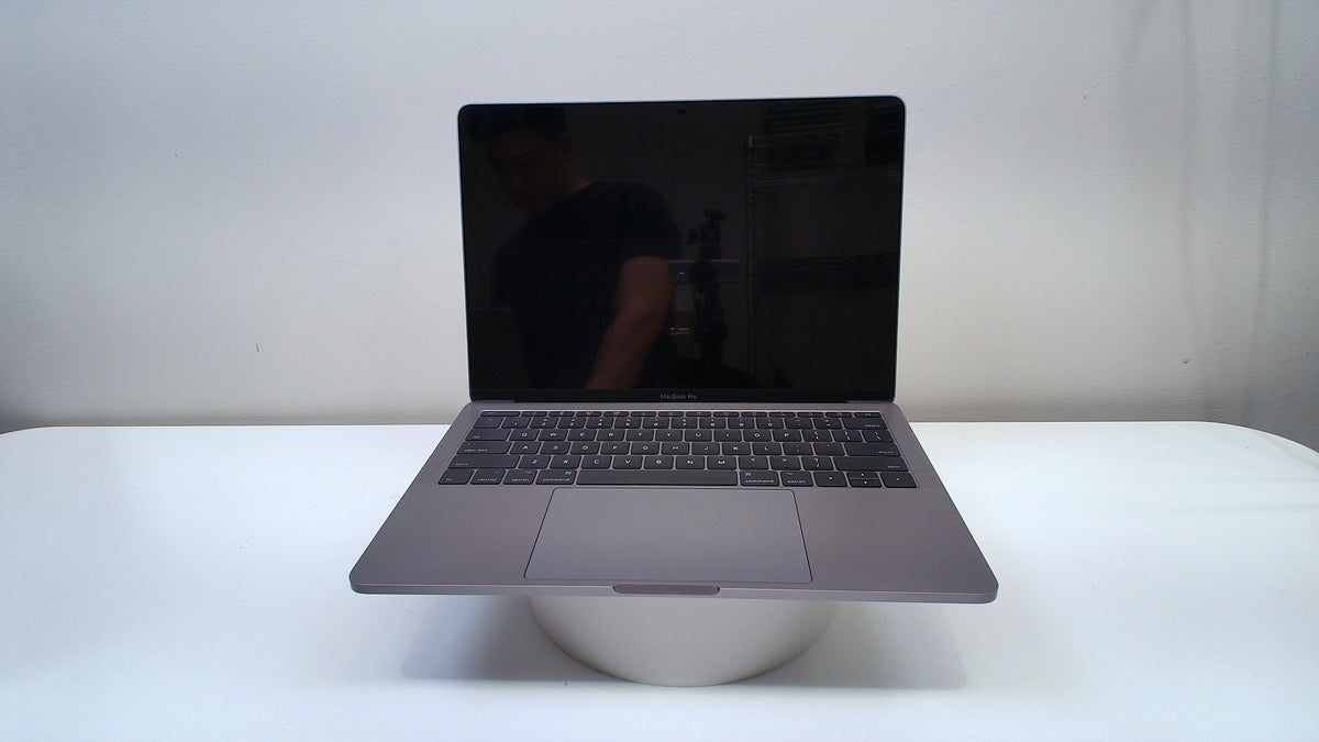MacBook Pro (13-inch, 2017, 2 TBT3, non touchbar) (Read Description)