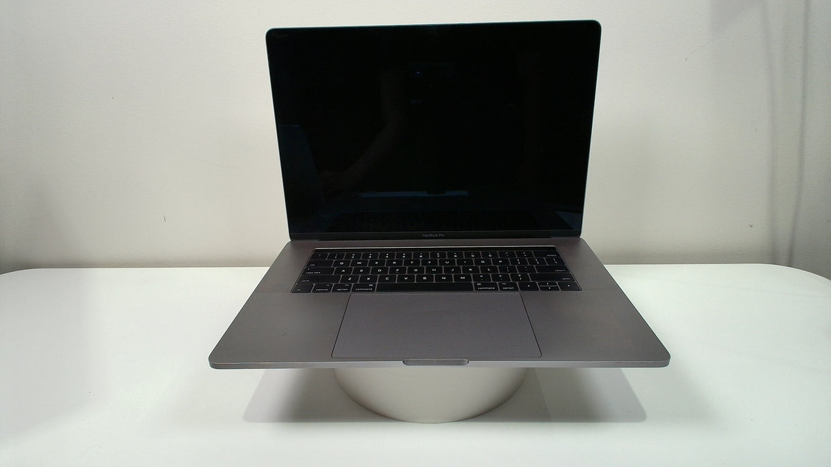 MacBook Pro 15 inch Touchbar 2017 (Read Description)