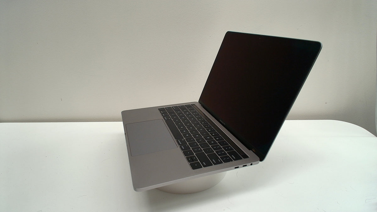 MacBook Pro (13-inch, 2016, 4 TBT3) (Read Description)