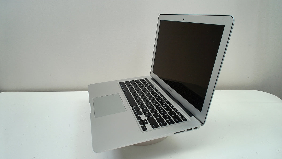 MacBook Air (13-inch, Early 2015) (Read Description)