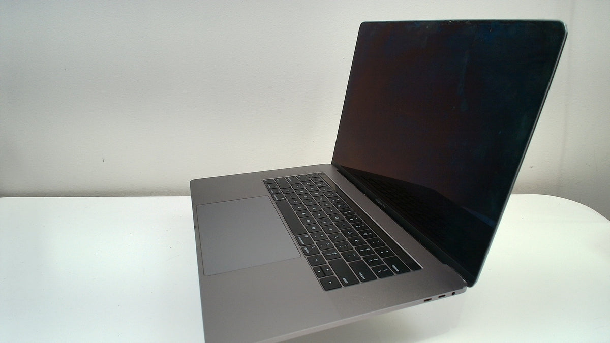 MacBook Pro (15-inch, 2018) (Read Description)