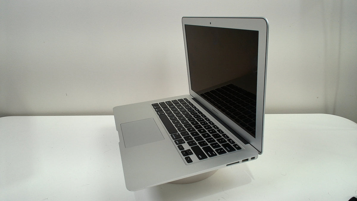 MacBook Air 13 inch 2017 (Read Description)