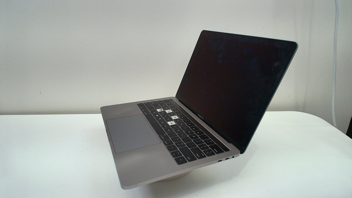 MacBook Pro (13-inch, 2016, 4 TBT3) (Read Description)