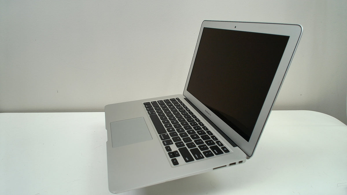 MacBook Air 13 inch 2017 (Read Description)