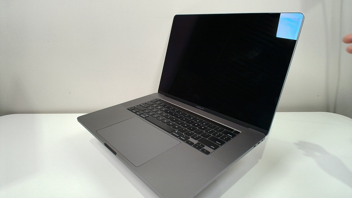 MacBook Pro (16-inch, 2019) (Read Description)