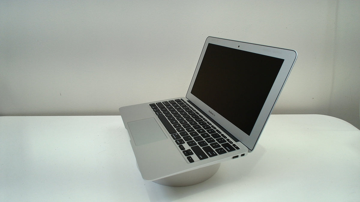 MacBook Air 11 inch 2015 (Read Description)