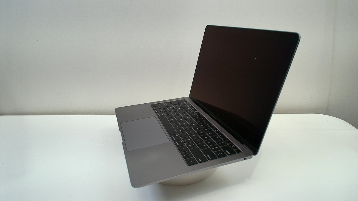 MacBook Air (Retina, 13-inch, 2018) (Read Description)