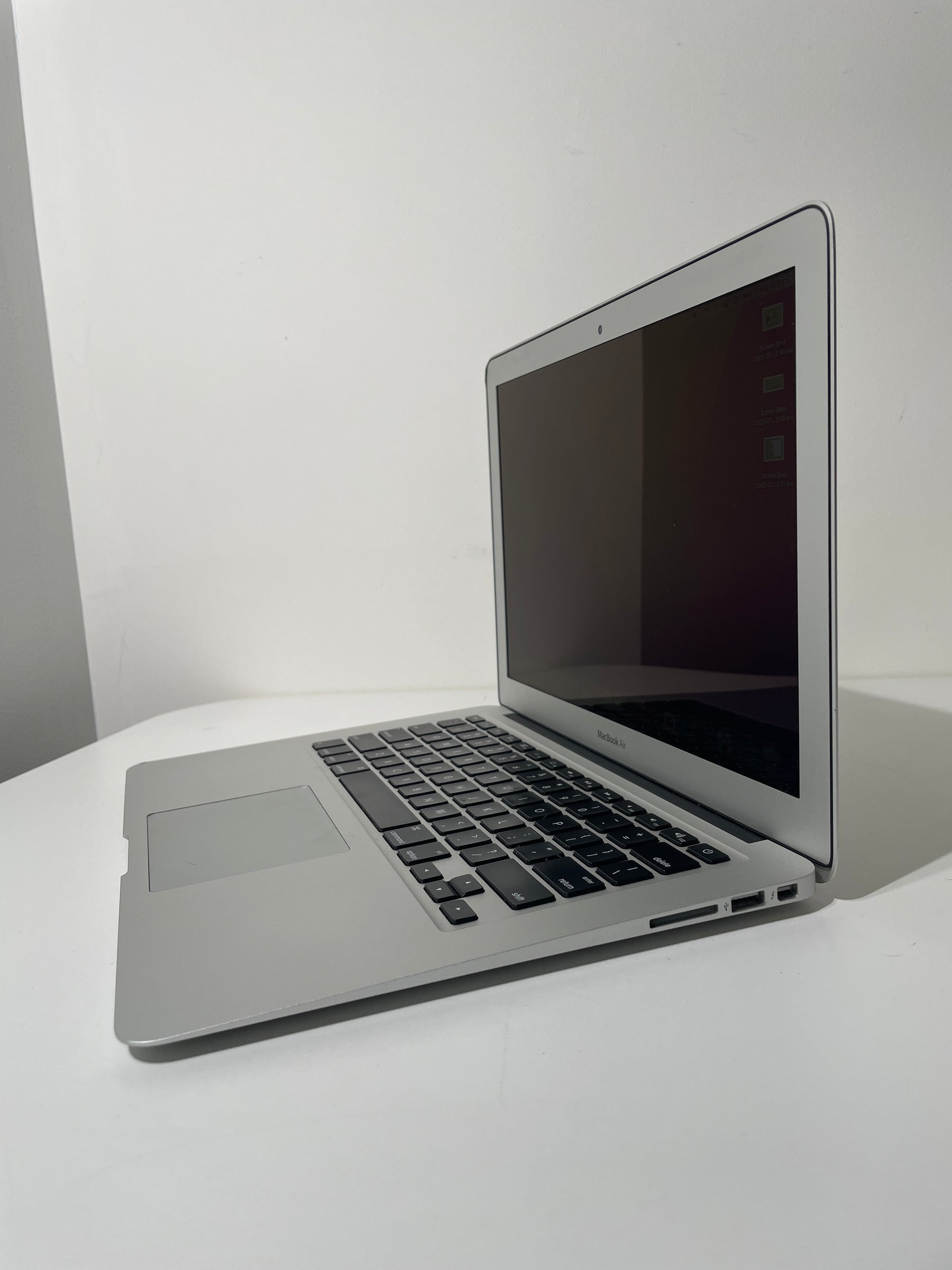 Macbook Air 13-inch - 2015 - i5 - 128GB- Silver (Bargains)