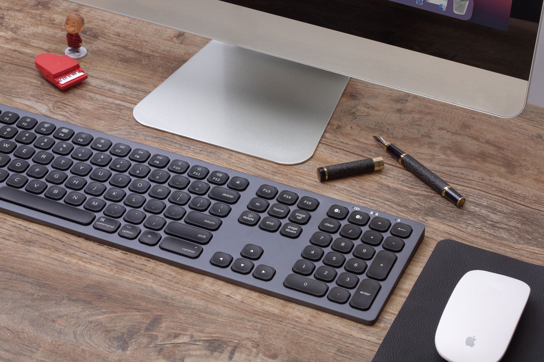 ManMade Mac Keyboard with Numeric Keys - Space Grey