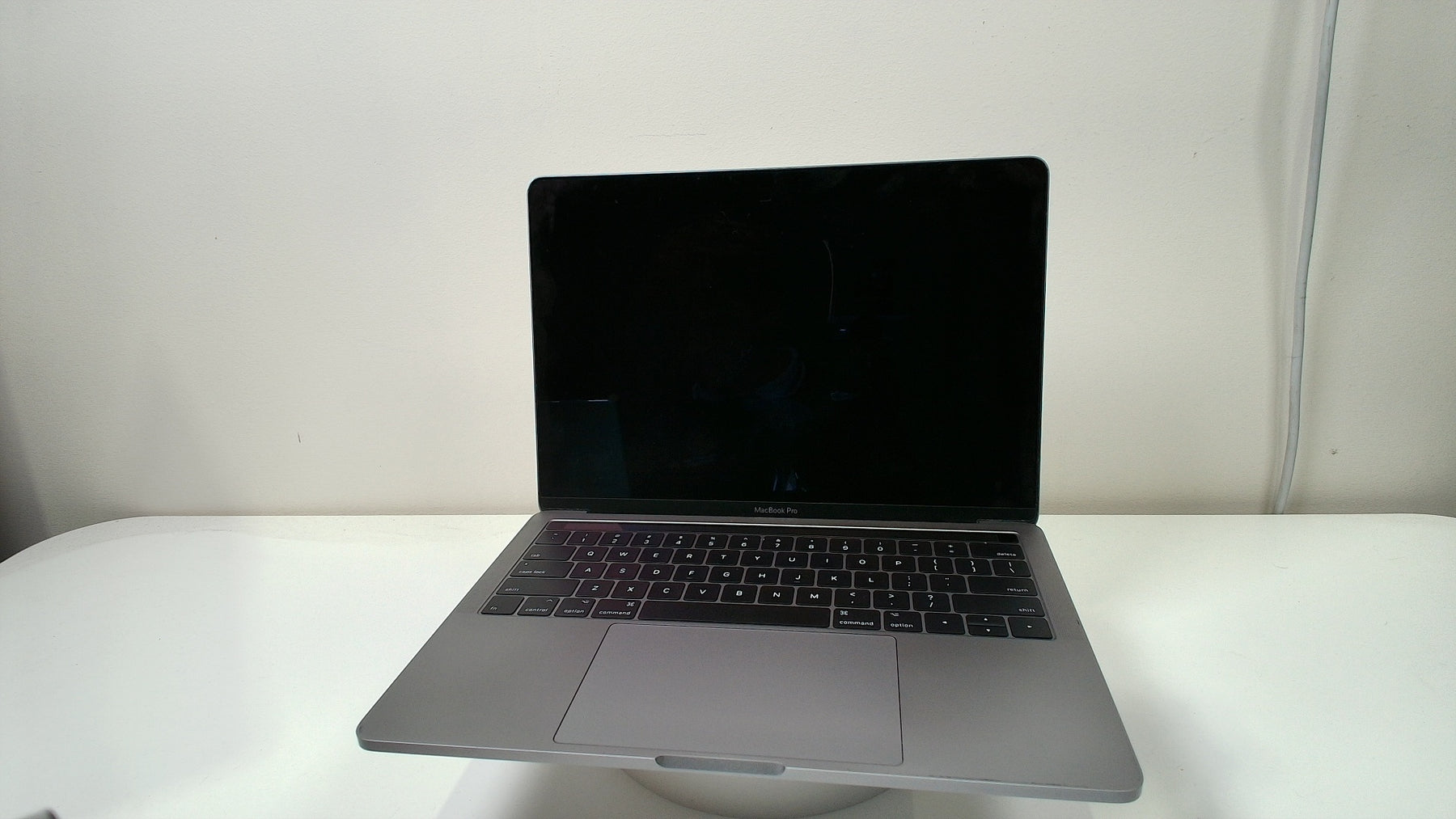 Macbook Pro 13 inch 2017 (Touchbar) Space-Grey (Read Description)
