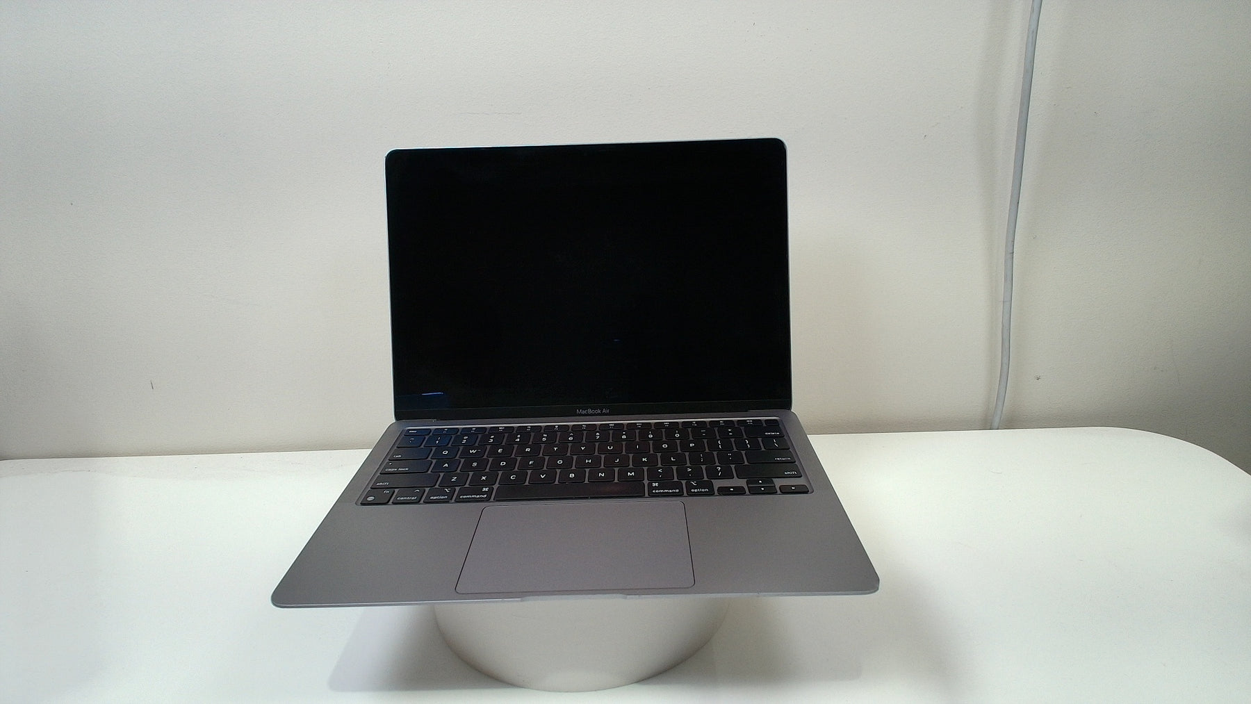 MacBook Air (M1,2020)‎ (Read Description)