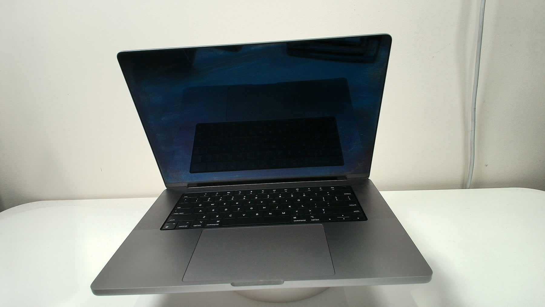 MacBook Pro (16-inch, 2021)‎ (Read Description)