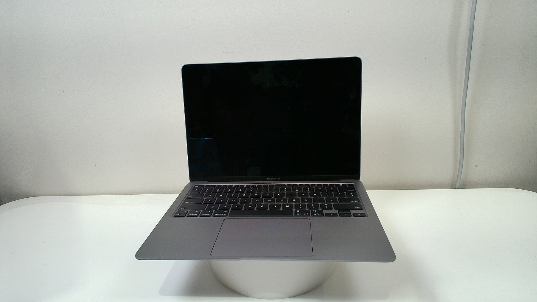 MacBook Air 13 inch 2020 (M1) Space Gray (Read Description)