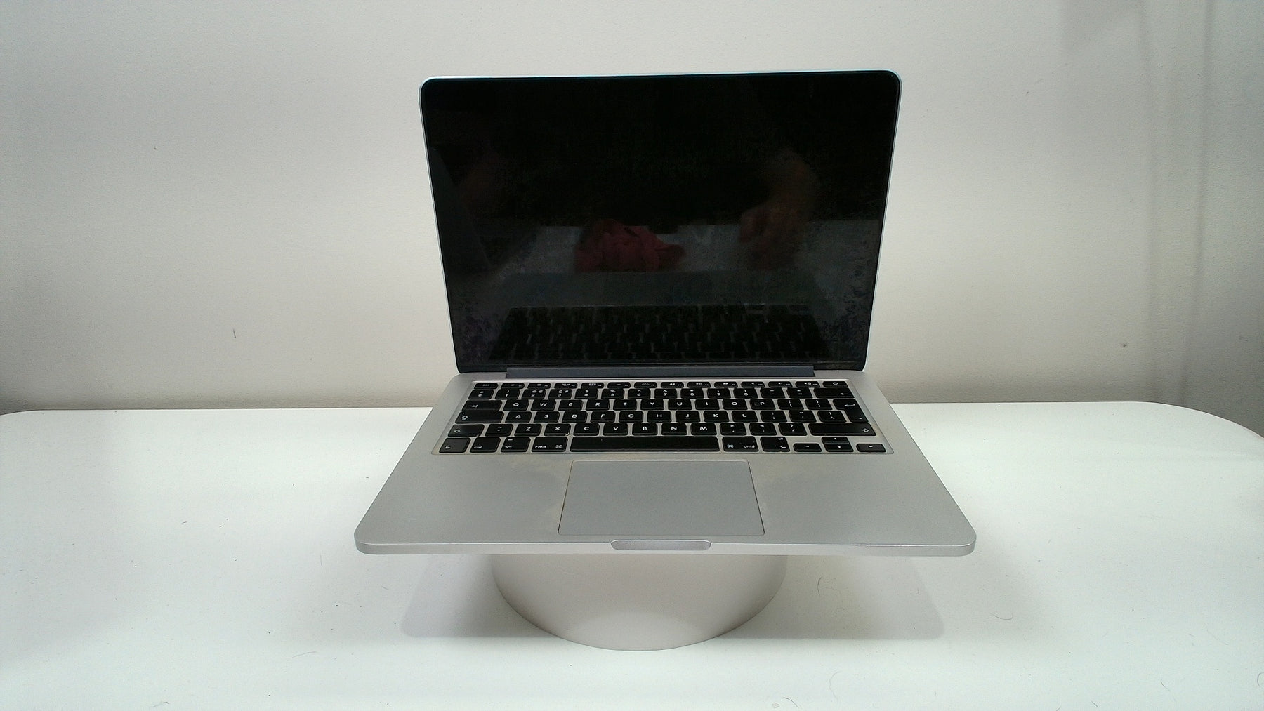 MacBook Pro 13 inch retina 2015 silver  (Read Description)