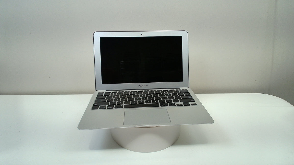 MacBook Air 11 inch 2015 (Read Description)