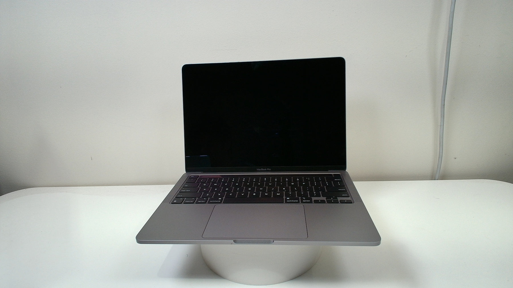 MacBook Pro 13 inch Touchbar 2020 / 2021 (M1) Space-Grey (Read Description)