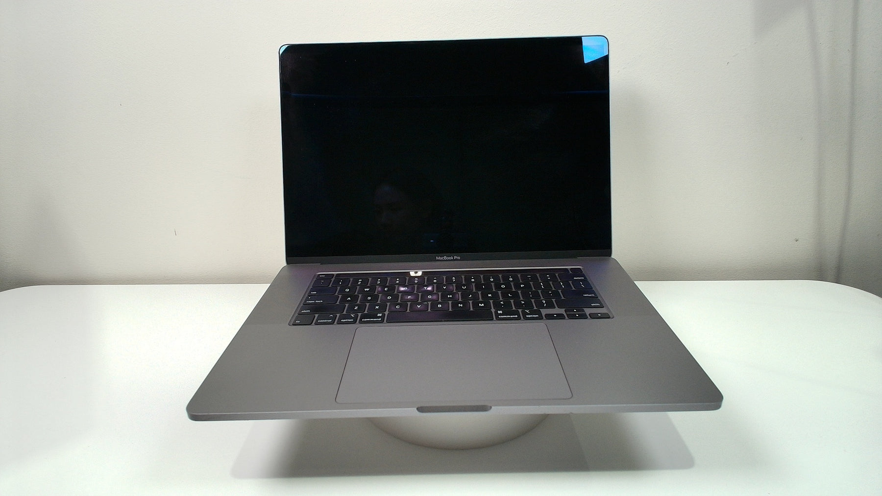 MacBook Pro (16-inch, 2019)‎ (Read Description)