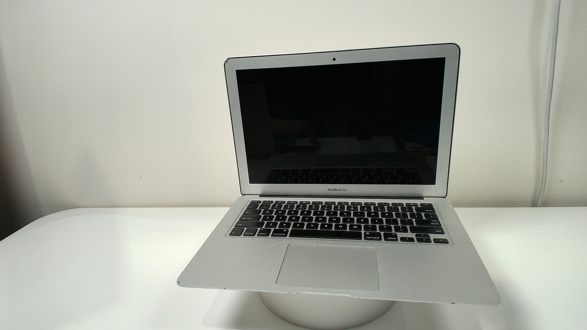 MacBook Air 13 inch 2015 (Read Description)