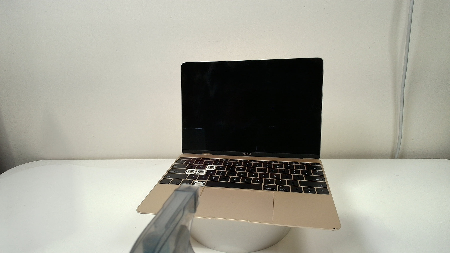 MacBook 12 inch Gold 2015 (Read Description)