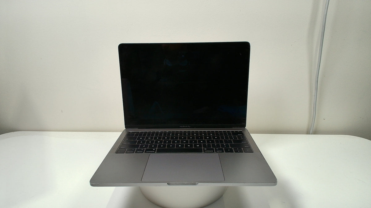 MacBook Pro (13-inch, 2017, 2 TBT3)‎ Space Grey (Read Description)