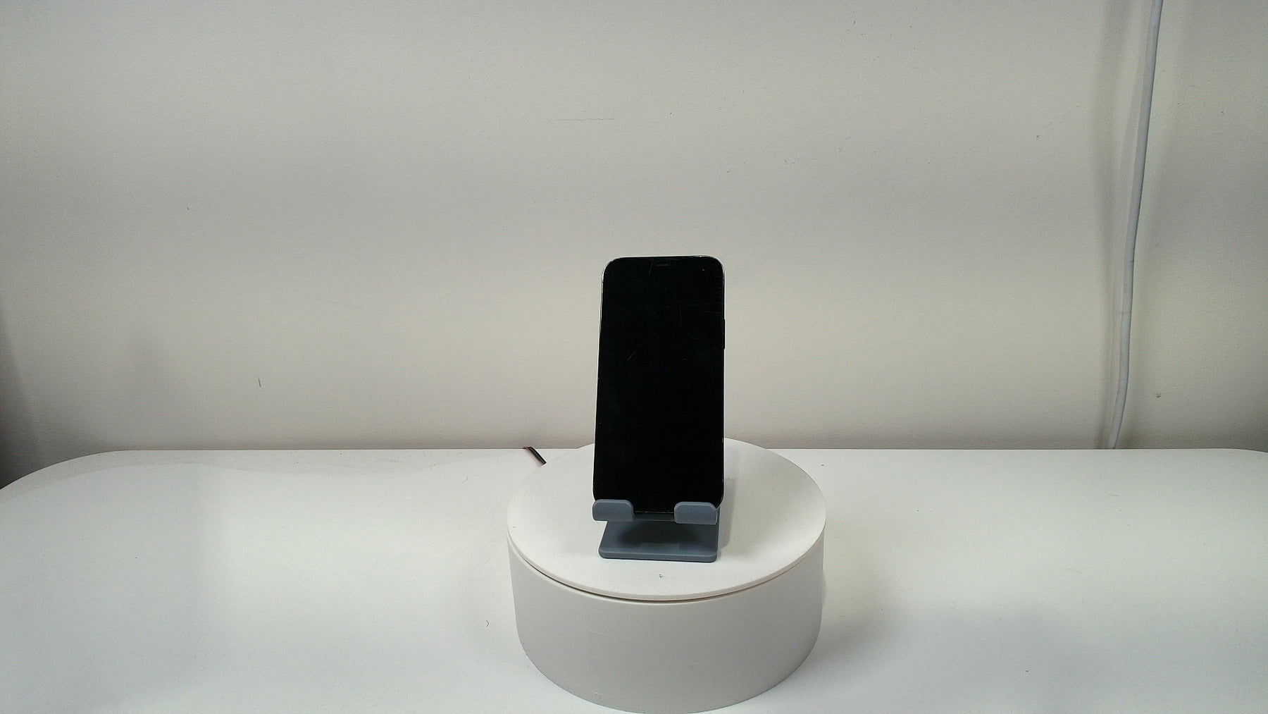 iPhone 12 Pro (Read Description)