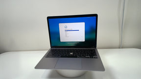 MacBook Air (M1, 2020) (Read Description)