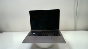 MacBook Air 13 inch retina 2018 (Read Description)