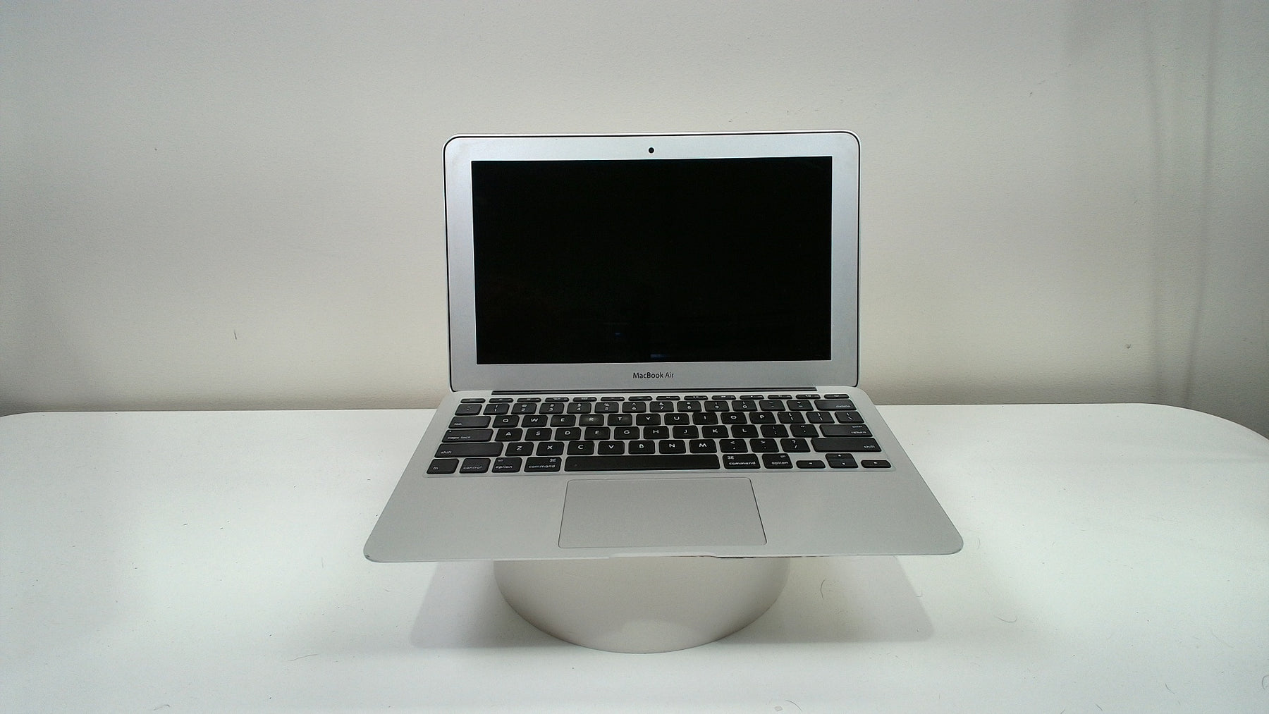 MacBook Air 11 inch 2012 Silver (Read Description)