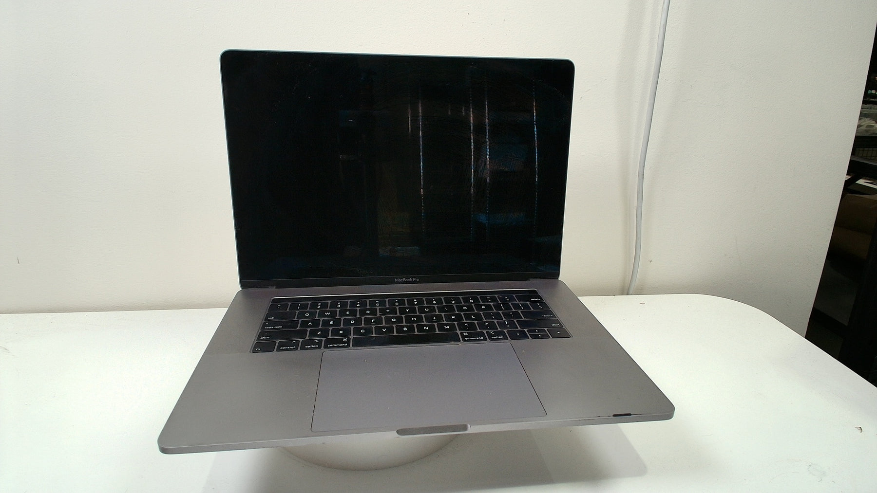 MacBook Pro 15 inch 2019 Space Grey (Read Description)