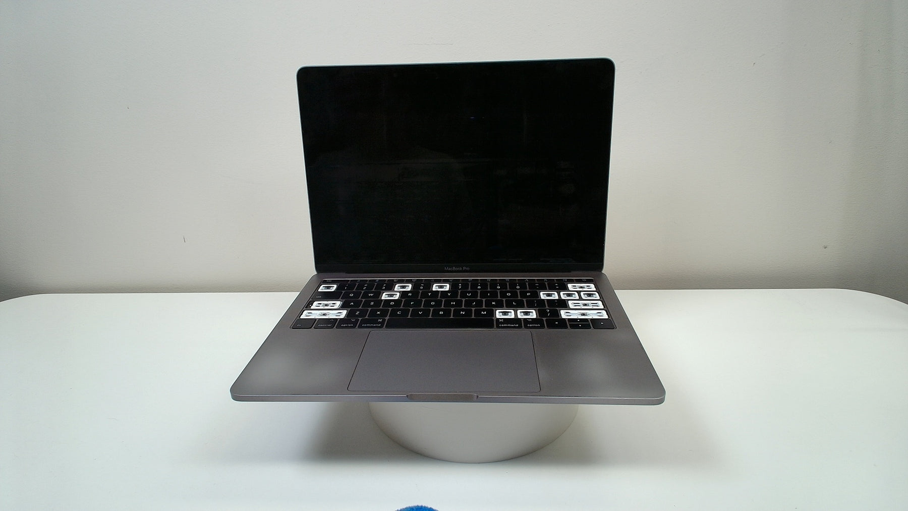 MacBook Pro 13 inch 2017 (Non Touchbar) (Read Description)