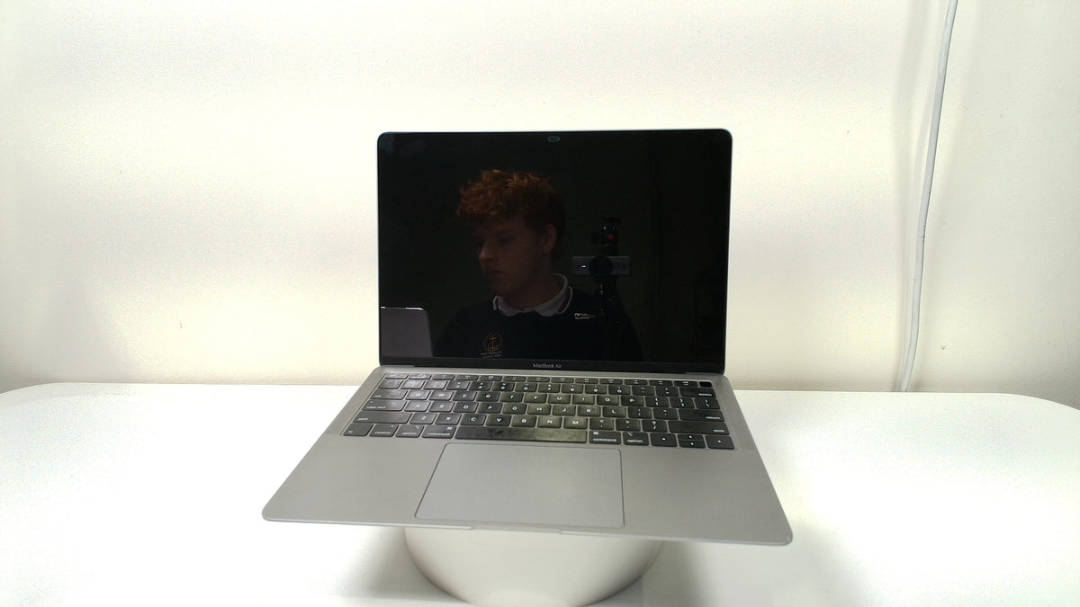 MacBook Air (Retina, 13-inch, 2018)‎ (Read Description)