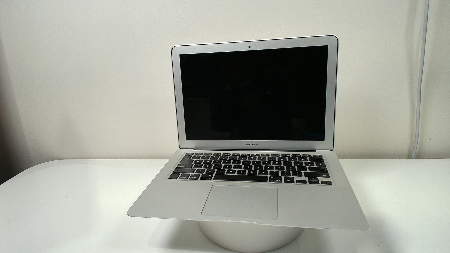 MacBook Air (13-inch, 2017) (Read Description)