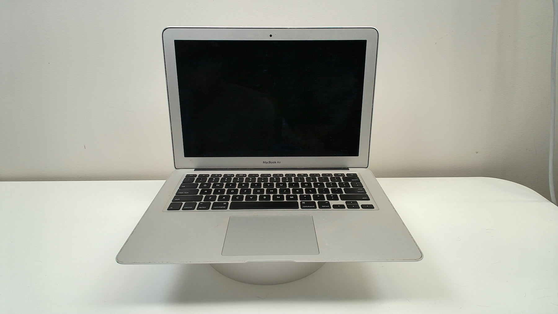 MacBook Air (13-inch Mid 2011)‎ (Read Description)