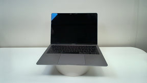MacBook Air (Retina, 13-inch, 2019) (Read Description)