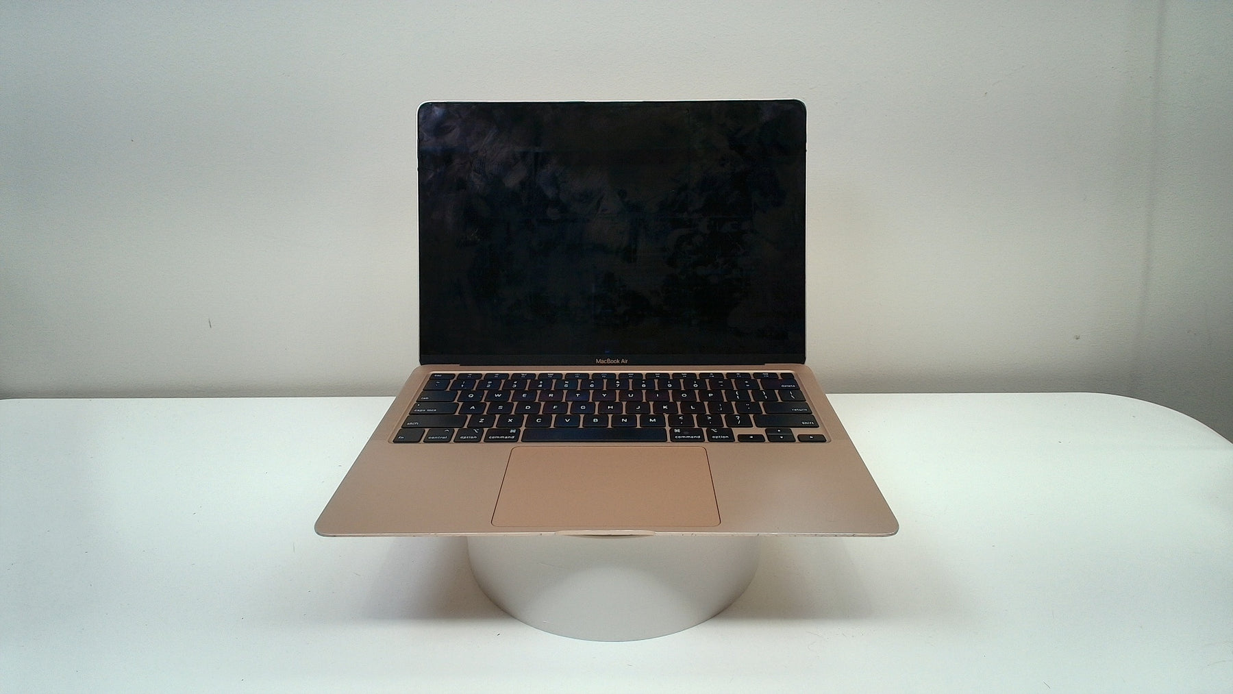 MacBook Air (Retina, 13-inch, 2020)‎ (Read Description)
