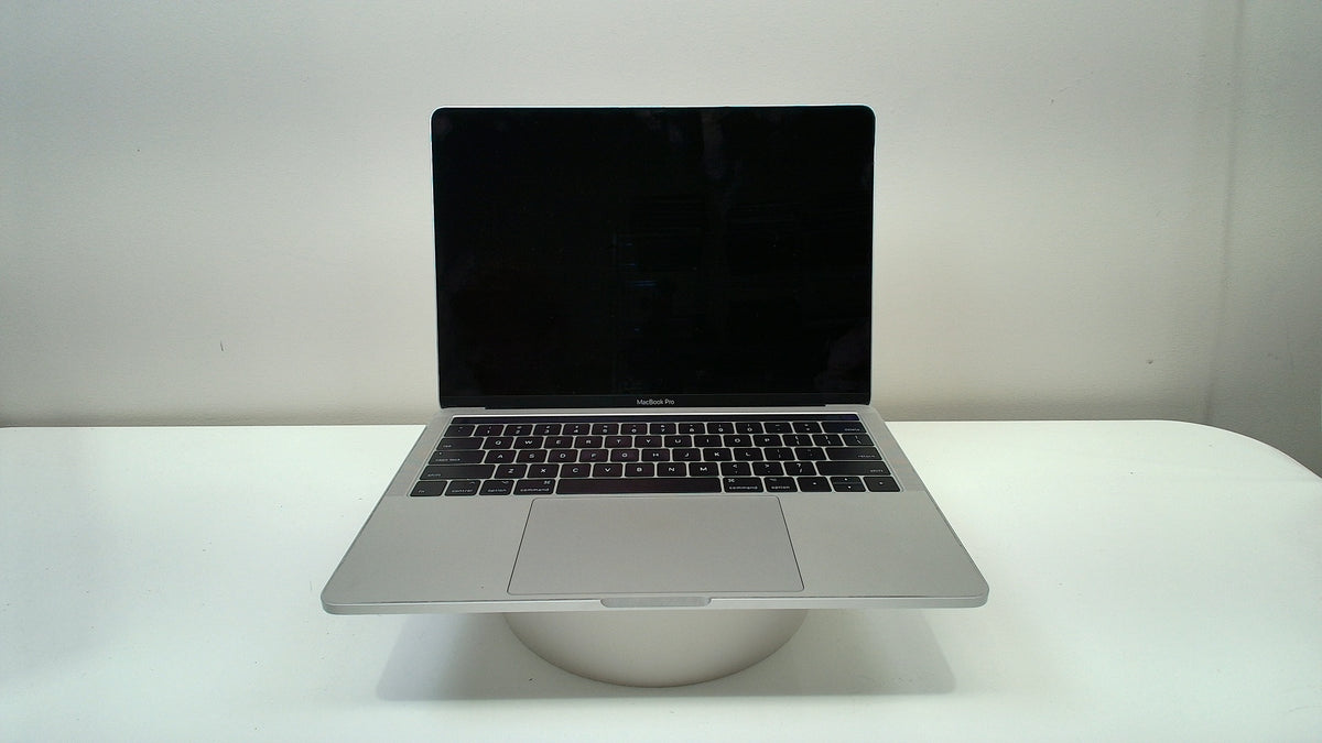 MacBook Pro (13-inch, 2017, 4 TBT3)‎ (Read Description)