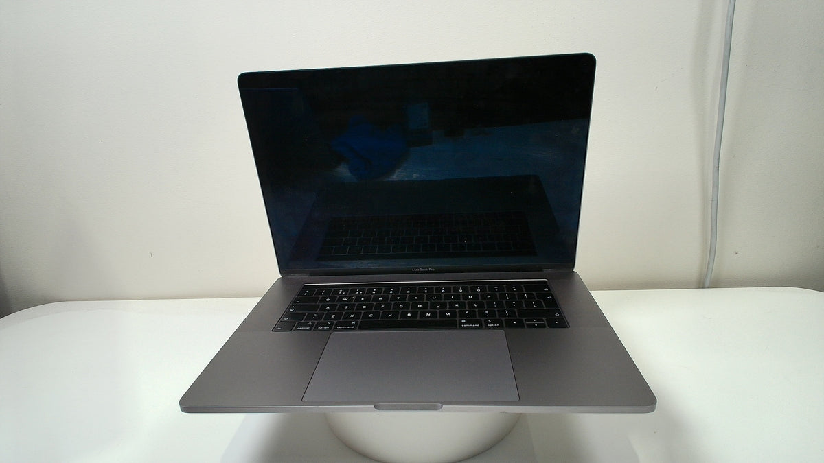 MacBook Pro (15-inch, 2018)‎ (Read Description)
