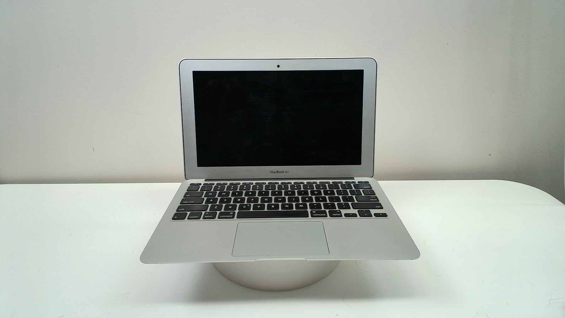 MacBook Air 11 inch 2013 Silver (Read Description)