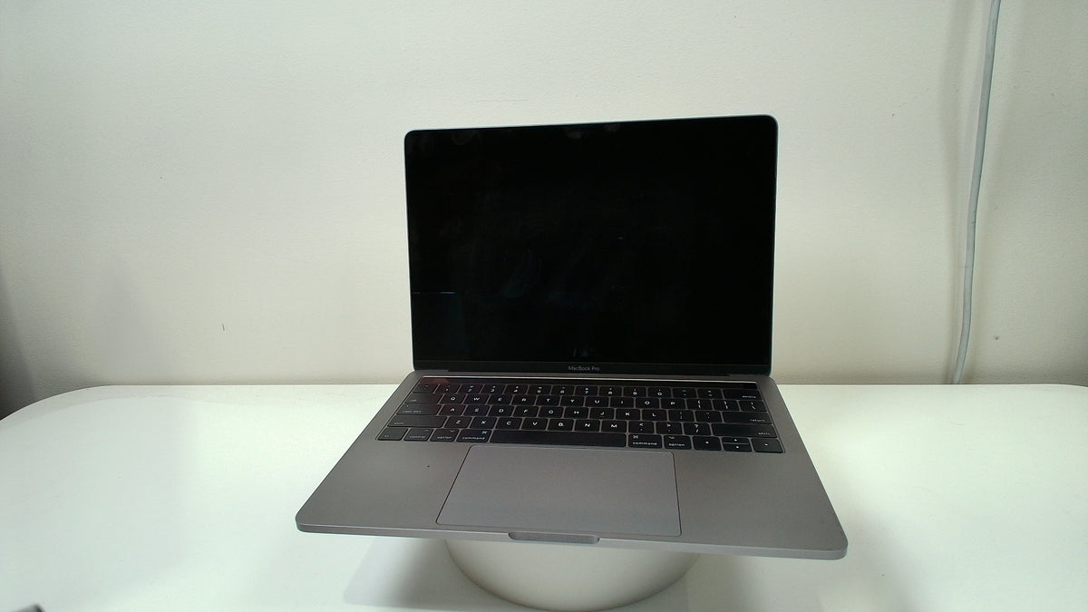 MacBook Pro (13-inch, 2017, 4 TBT3)‎ (Read Description)