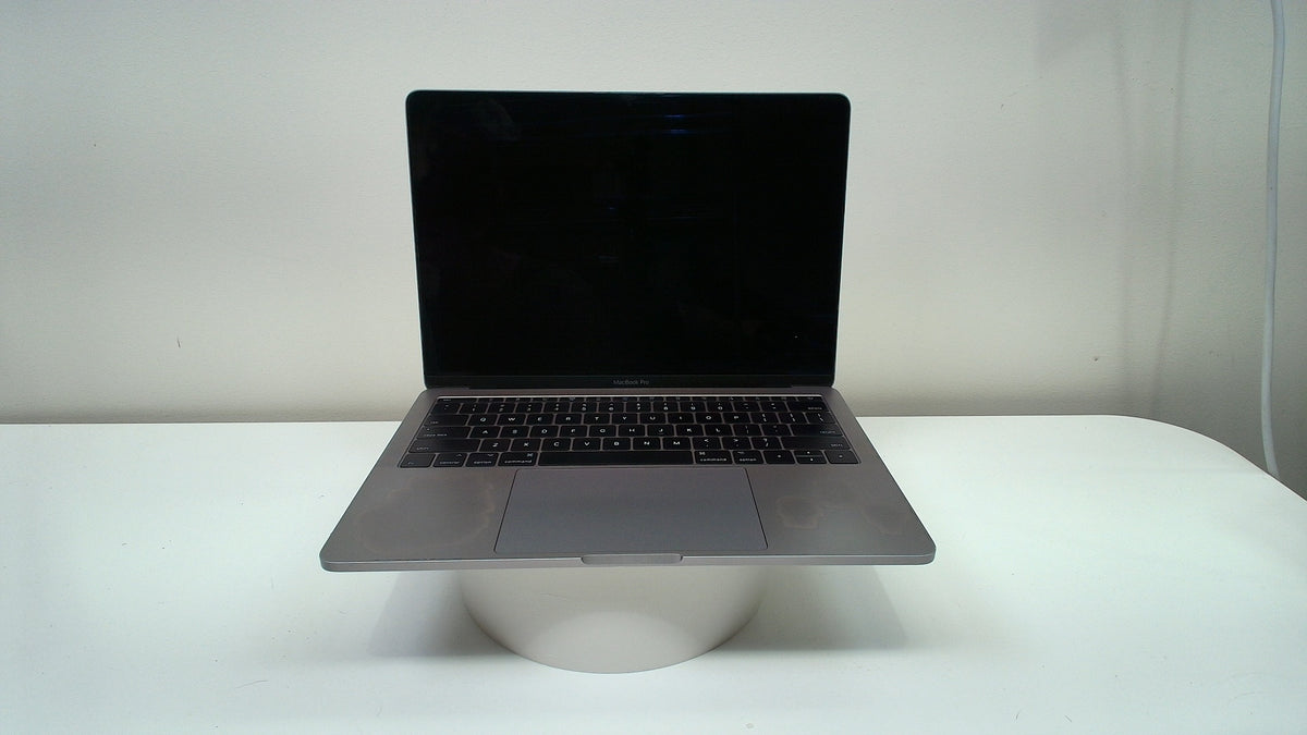 MacBook Pro (13-inch, 2016, 2 TBT3)‎ (Read Description)