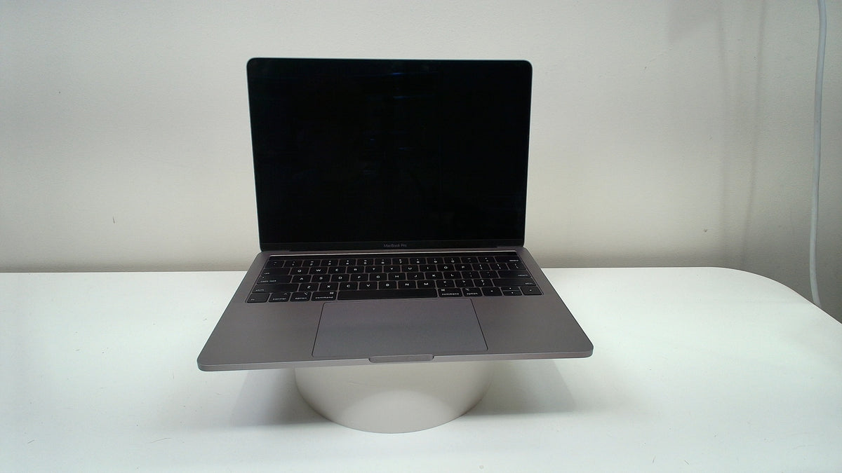 MacBook Pro (13-inch, 2019, 4 TBT3)‎ (Read Description)