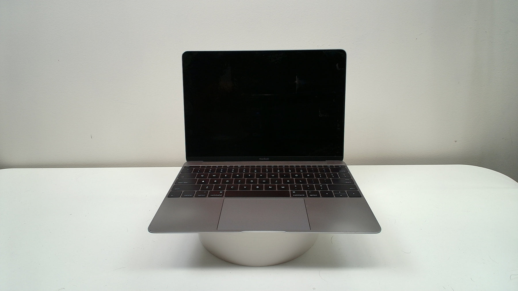 MacBook 12 inch 2015 (Read Description)