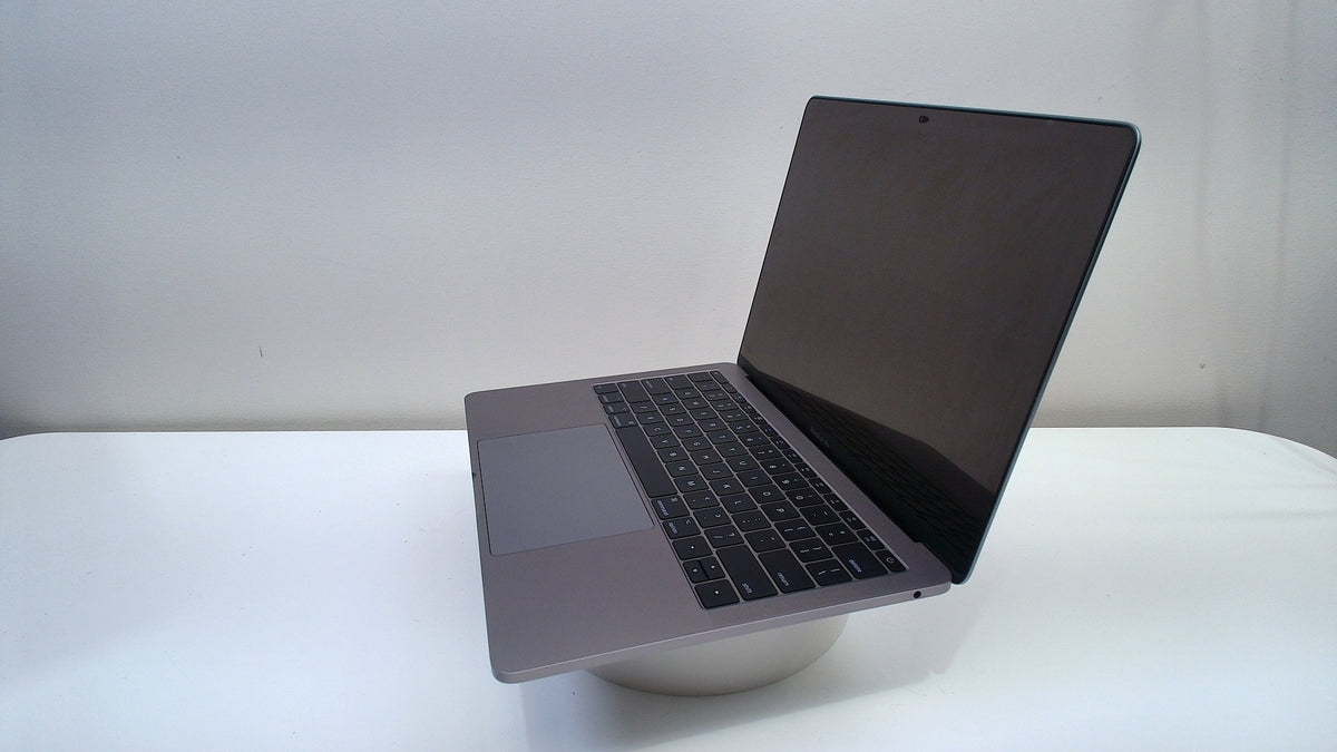 MacBook Pro (13-inch, 2017, 2 TBT3, non touchbar)‎ (Read Description)